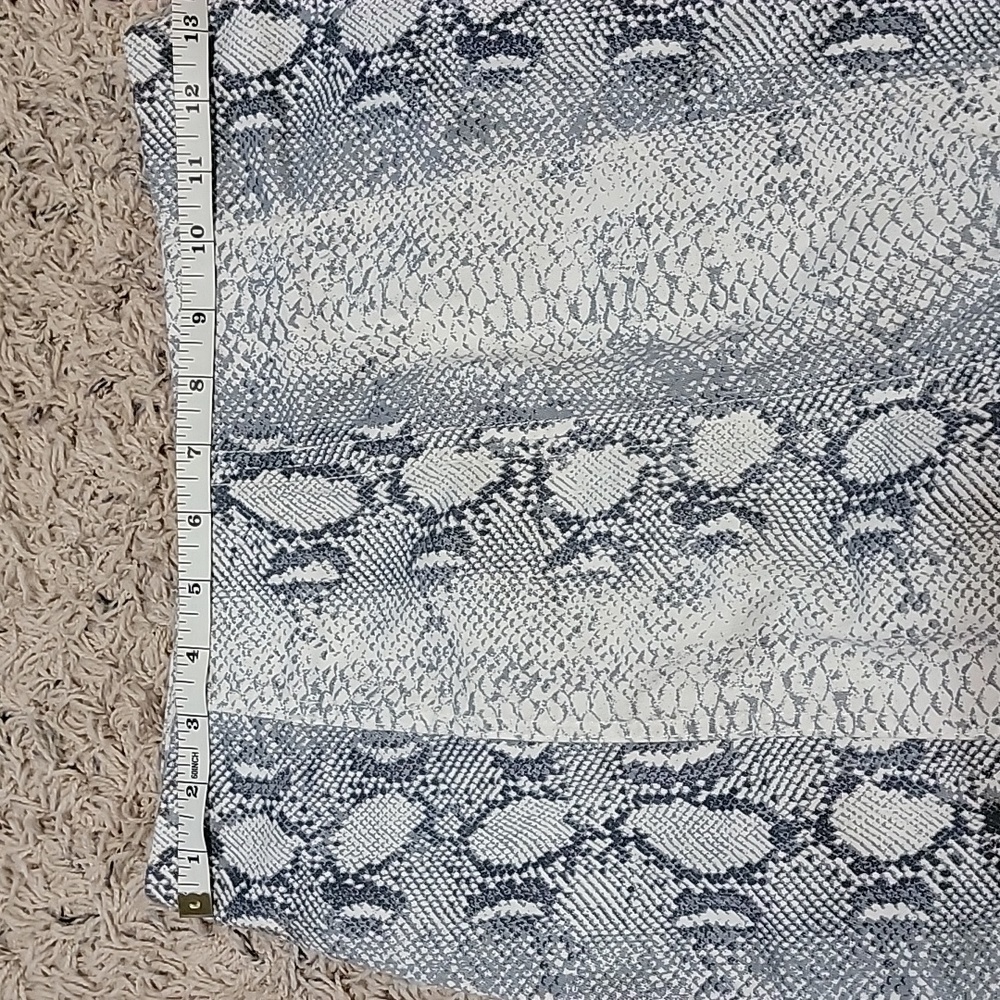 NWOT Free People Skirt Snakeskin Size 2 - Picture 5 of 11